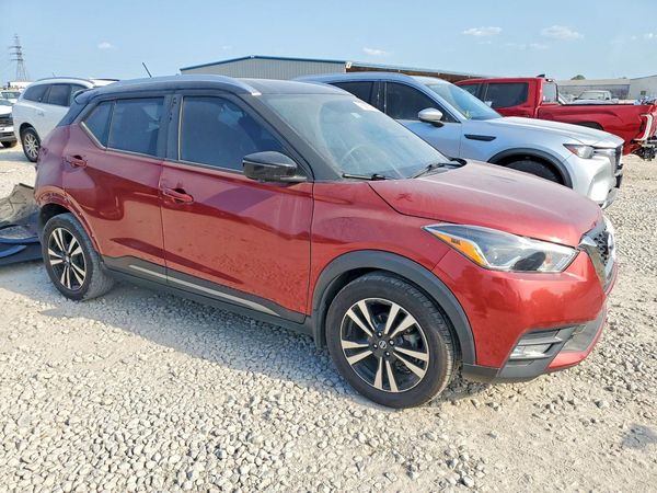 2019 NISSAN KICKS