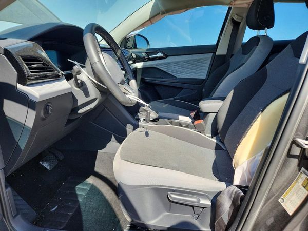 2023 VOLKSWAGEN TAOS