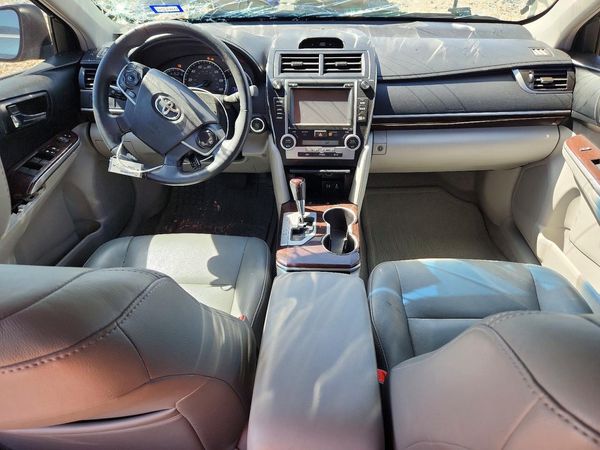 2014 TOYOTA CAMRY