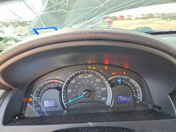 2014 TOYOTA CAMRY