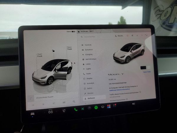 2023 TESLA MODEL Y