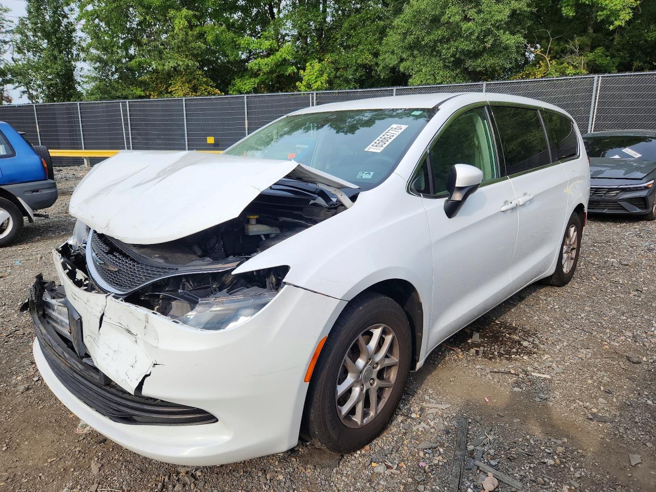 2017 CHRYSLER PACIFICA LX