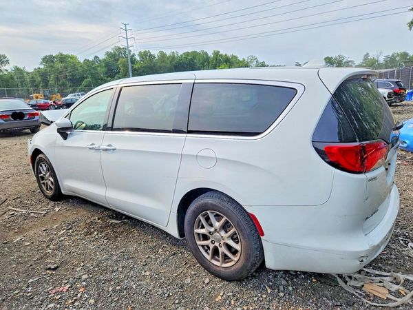 2017 CHRYSLER PACIFICA LX