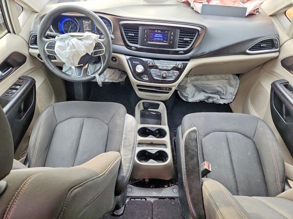 2017 CHRYSLER PACIFICA LX