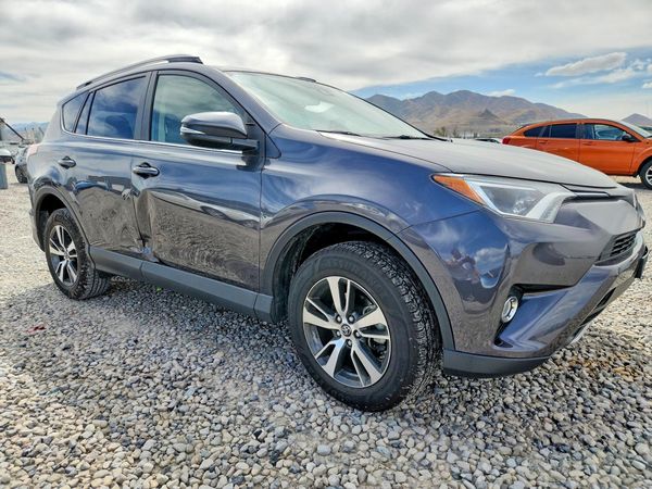 2018 TOYOTA RAV4 Adventure/XLE