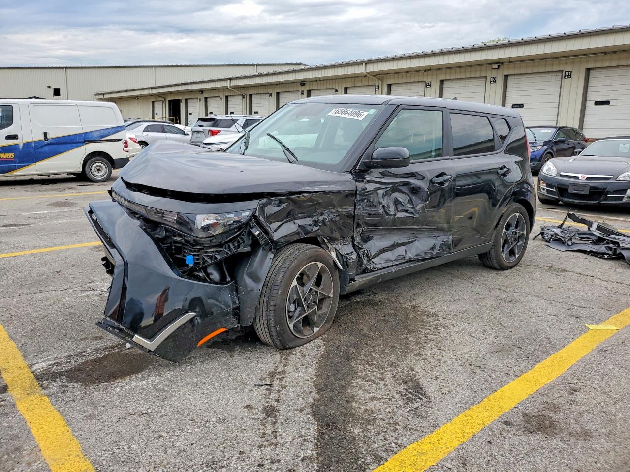 2025 KIA SOUL EX — Front 3/4