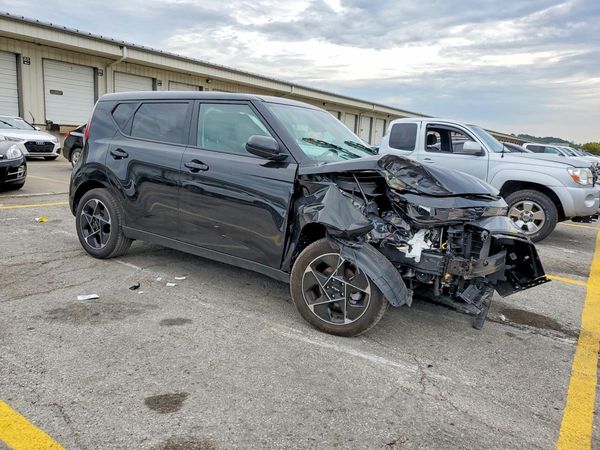 2025 KIA SOUL EX — Passenger 3/4