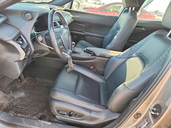 2021 LEXUS UX 250h Premium