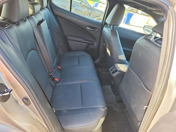 2021 LEXUS UX 250h Premium