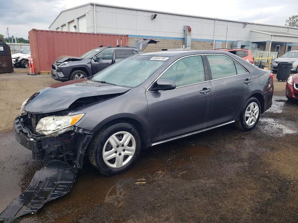 2013 TOYOTA CAMRY