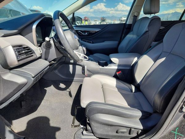 2021 SUBARU OUTBACK Limited+M/R+NAVI(HK)