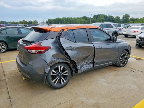 2020 NISSAN KICKS