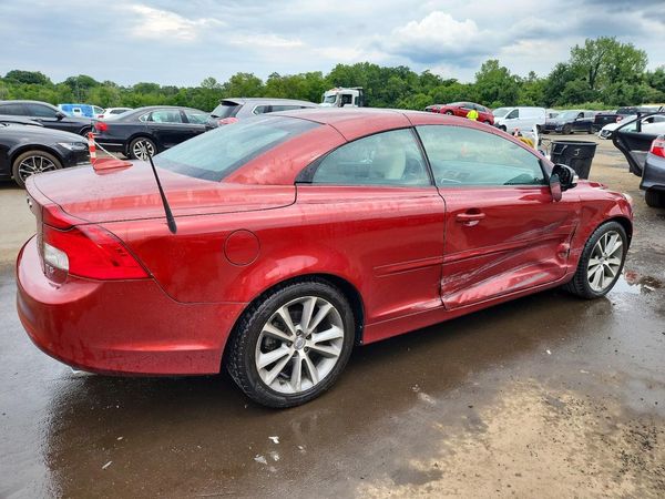 2012 VOLVO C70
