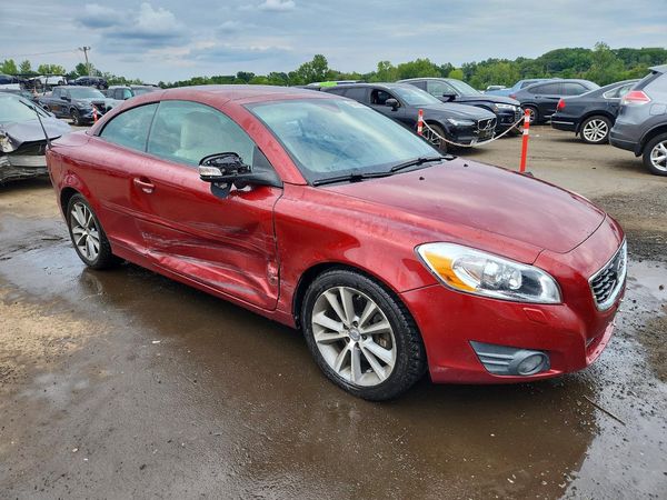 2012 VOLVO C70