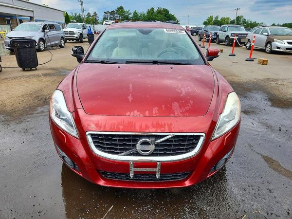 2012 VOLVO C70