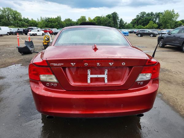 2012 VOLVO C70