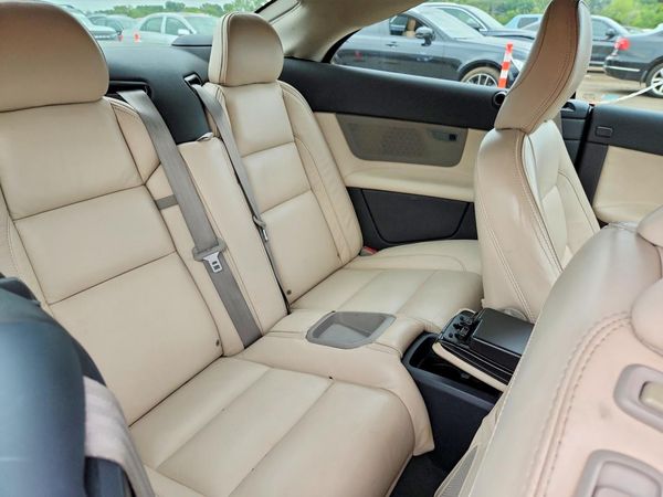 2012 VOLVO C70