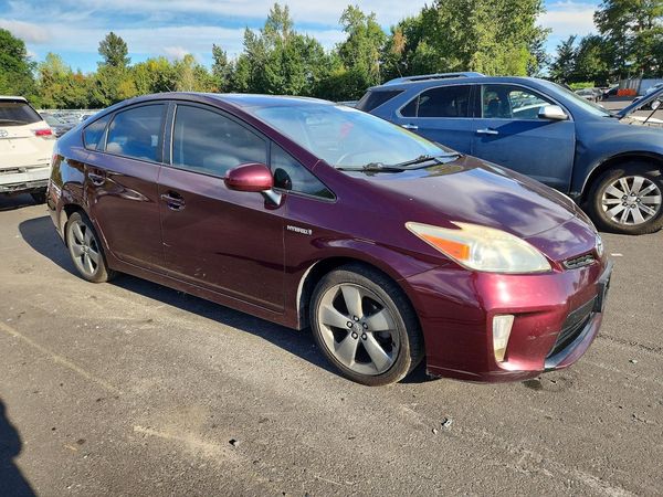 2013 TOYOTA PRIUS