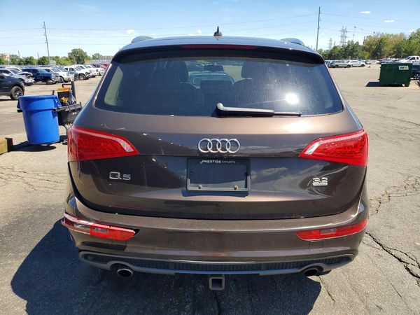2012 AUDI Q5 Premium Plus
