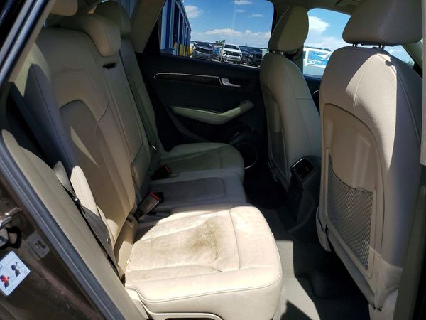 2012 AUDI Q5 Premium Plus