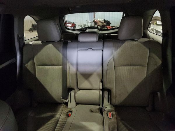 2017 TOYOTA HIGHLANDER LE/LE Plus