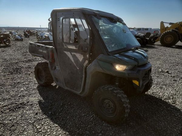 2022 CAN-AM DEFENDER