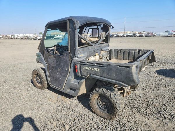 2022 CAN-AM DEFENDER