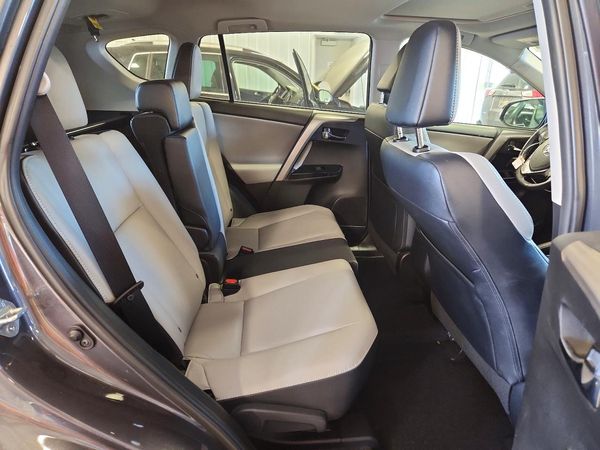 2017 TOYOTA RAV4 Ltd/SE Platinum