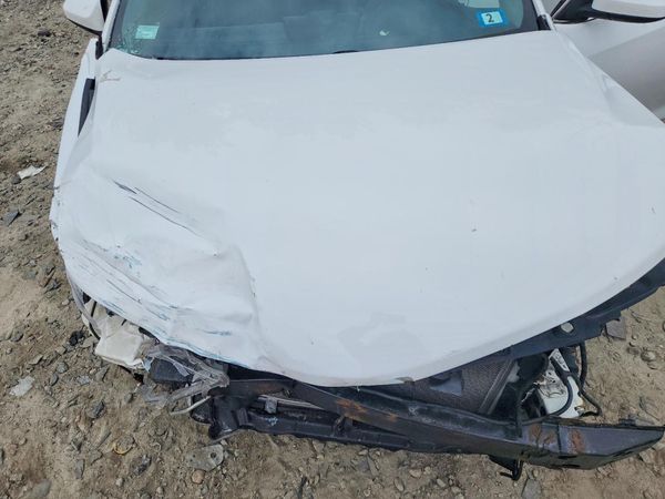 2014 TOYOTA CAMRY — Engine bay