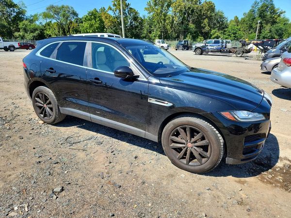 2017 JAGUAR F-PACE Prestige
