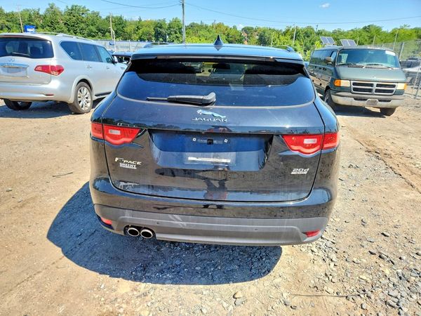 2017 JAGUAR F-PACE Prestige
