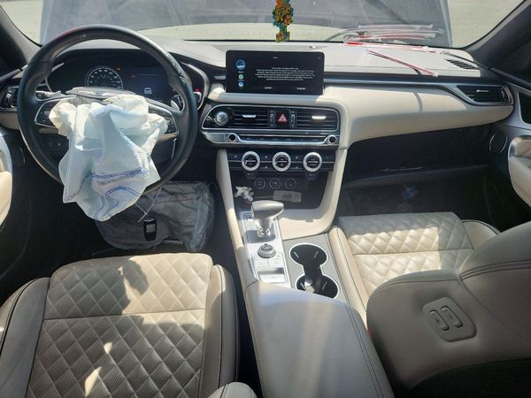 2023 GENESIS G70