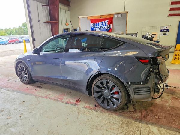 2022 TESLA MODEL Y
