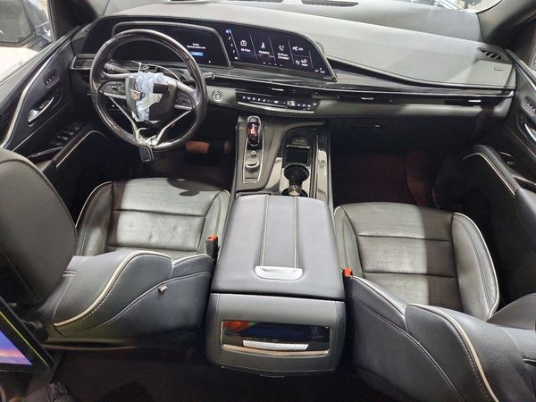 2023 CADILLAC ESCALADE
