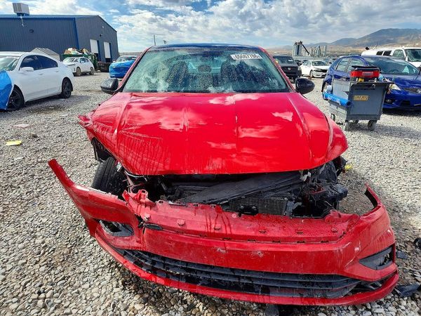 2019 VOLKSWAGEN JETTA S, SE, R-Line