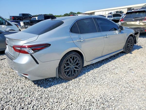 2022 TOYOTA CAMRY