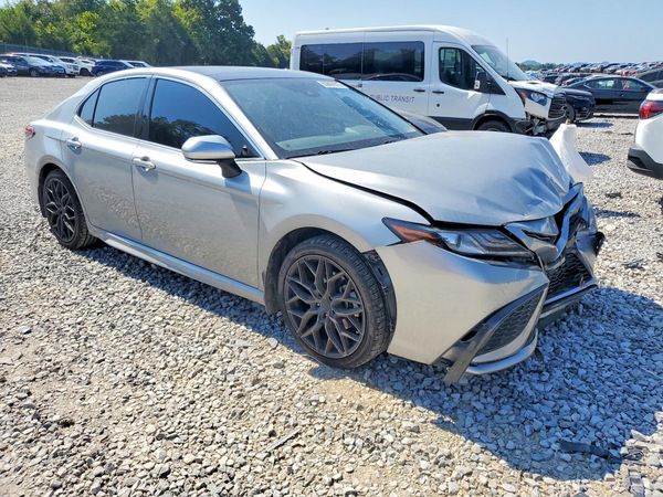 2022 TOYOTA CAMRY
