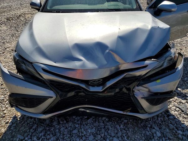 2022 TOYOTA CAMRY