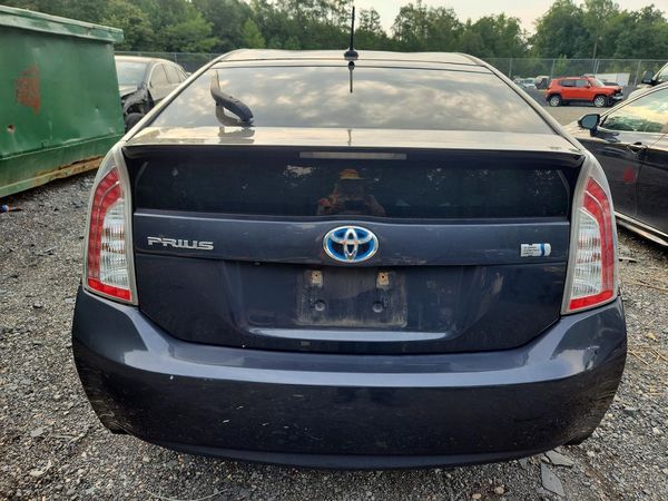 2013 TOYOTA PRIUS