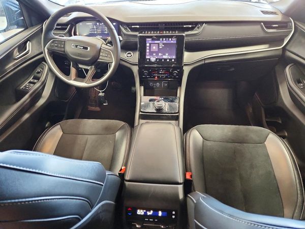 2024 JEEP GRAND CHEROKEE