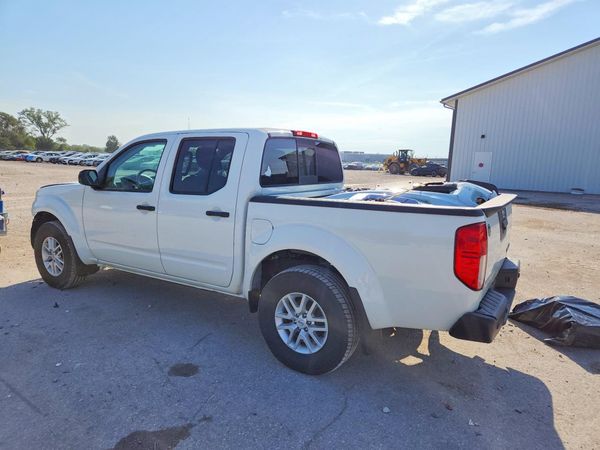 2021 NISSAN FRONTIER Crew Cab