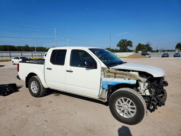 2021 NISSAN FRONTIER Crew Cab