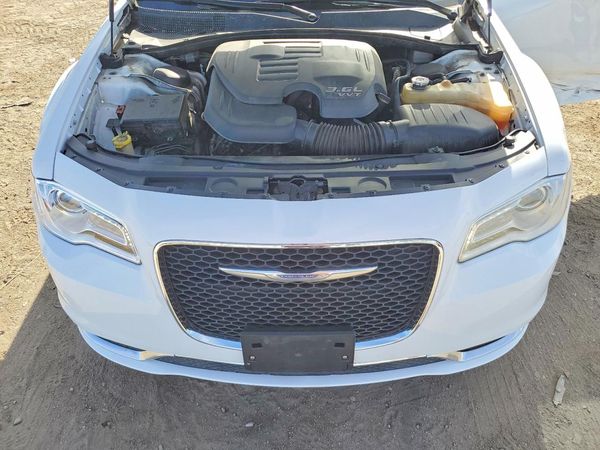 2015 CHRYSLER 300 Limited