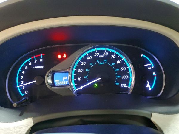 2012 TOYOTA SIENNA