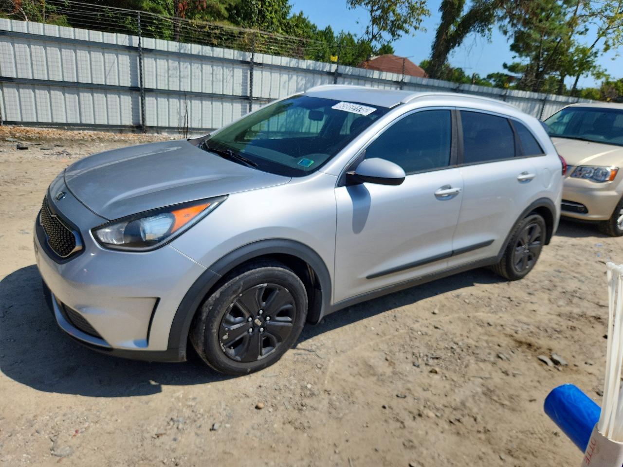 2018 KIA NIRO FE (HEV), LX (HEV) — Front 3/4