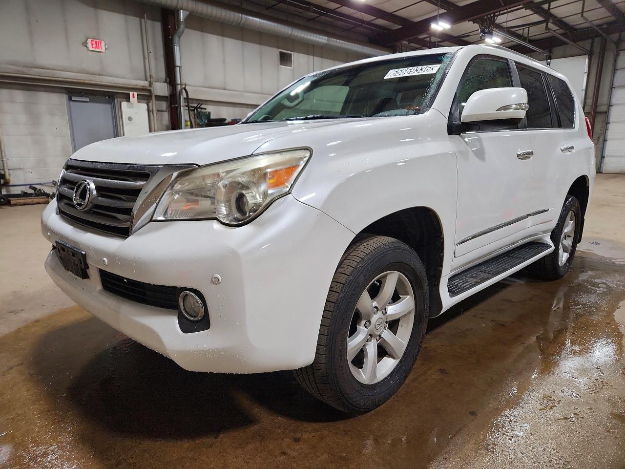 2013 LEXUS GX 460 Base