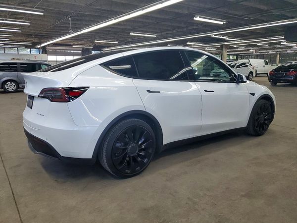 2020 TESLA MODEL Y