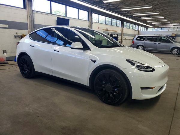 2020 TESLA MODEL Y