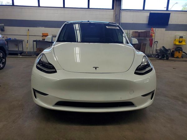 2020 TESLA MODEL Y