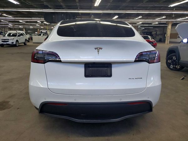 2020 TESLA MODEL Y